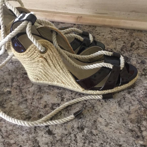 Brown leather peep toe sandals with rope ankle tie - Picture 2 of 3